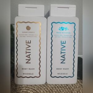 Set de 2 Native Holiday: Geles de Baño Sugar Cookie & Fresh Muérdago